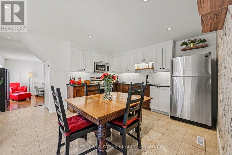 29647352/63-colborne-street/almonte/mississippi-mills/ontario/K0A1A0_8