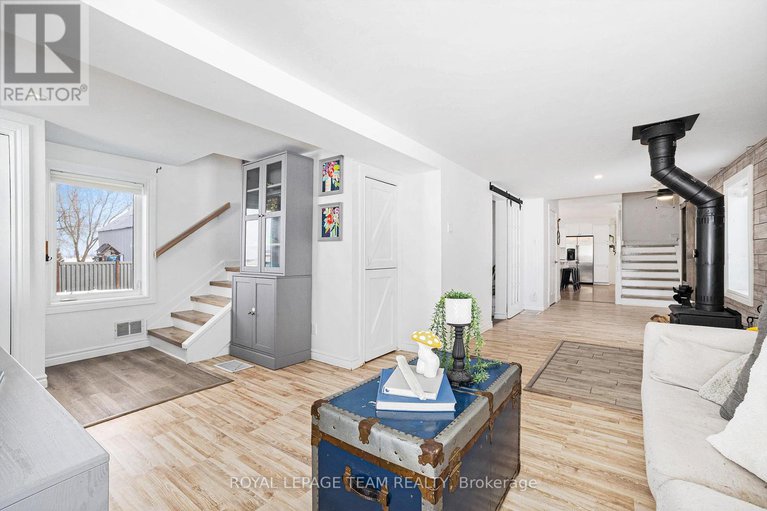 28547136/13034-boyne-road/north-dundas-winchester-twp/north-dundas/ontario/K0C1H0_12