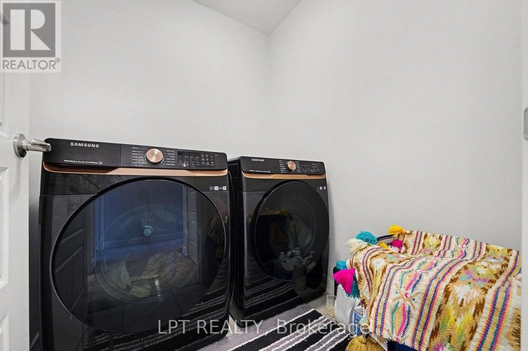 29216246/2485-watercolours-way/half-moon-bay/ottawa/ontario/K2J7B1_26