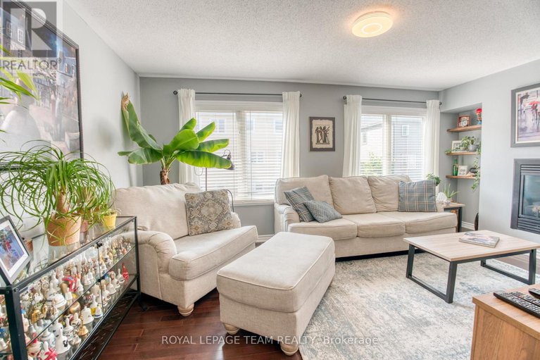 28487439/422-coldwater-crescent/emerald-meadowstrailwest/ottawa/ontario/K2M0J2_4