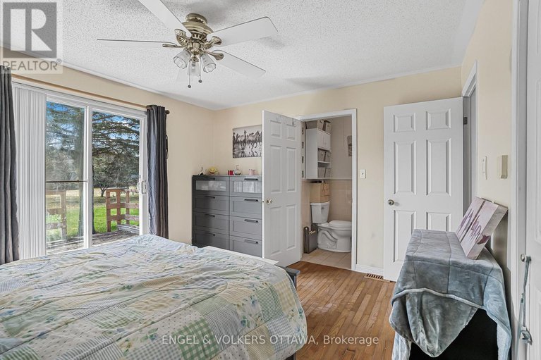 28239136/684-county-road-44-road/north-grenville-twp-kemptville-south/north-grenville/ontario/K0G1J0_20