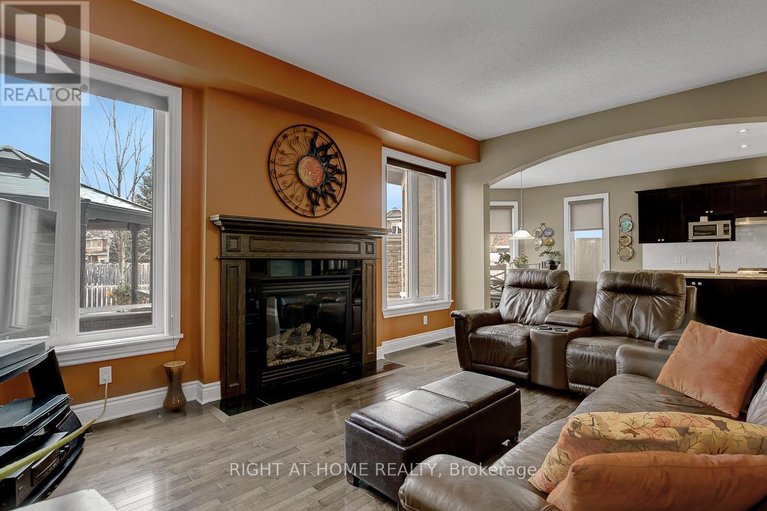 29641405/701-everlasting-crescent/springridgeeast-village/ottawa/ontario/K4A0K2_13