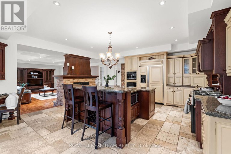 29096709/7-sara-court/fallowfield/ottawa/ontario/K2R1E2_13