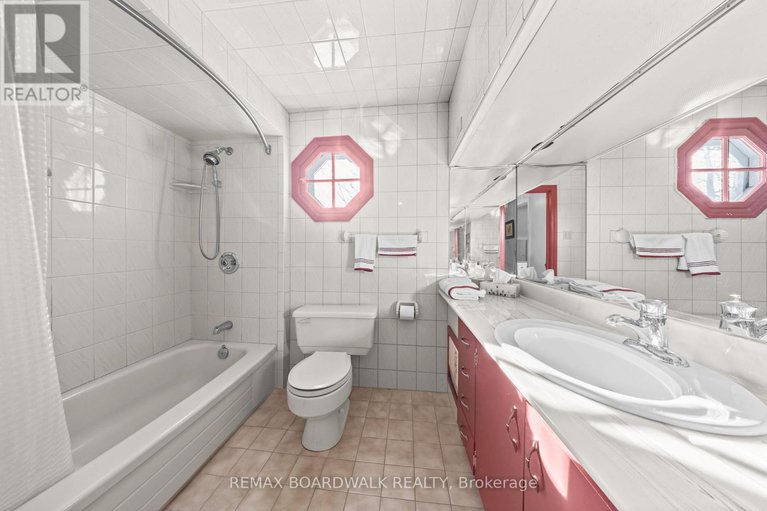 29393366/961-kingsmere-avenue/mckellar-heightsglabar-park/ottawa/ontario/K2A3K3_35