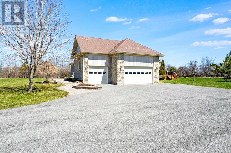 28050284/556-west-point-drive/drummondnorth-elmsley-north-elmsley-twp/drummondnorth-elmsley/ontario/K7H3C7_3