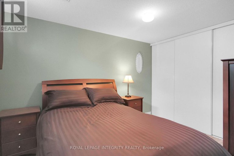 29191219/22-halkirk-avenue/glencairnhazeldean/ottawa/ontario/K2V1B5_38