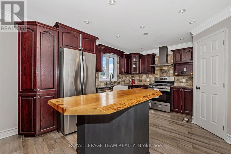28875256/154-cardinal-crescent/clarencerockland-twp/clarence-rockland/ontario/K4K1K9_10