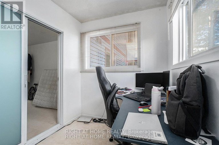 29212793/107-318-lorry-greenberg-drive/hunt-club-parkgreenboro/ottawa/ontario/K1T2R5_16