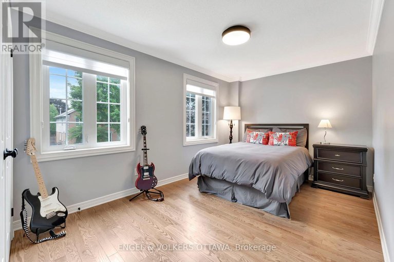 28838272/14-belton-avenue/stittsville-central/ottawa/ontario/K2S1G7_39
