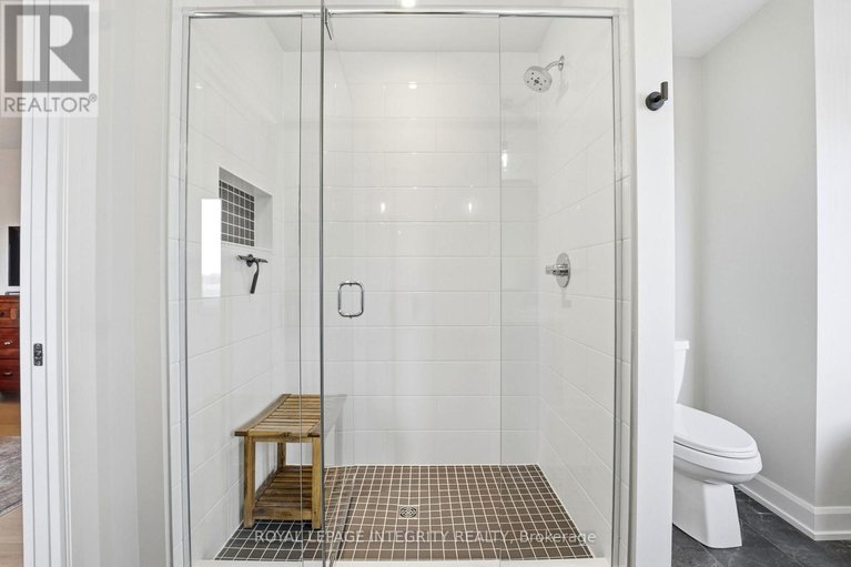 29590747/451-moonlight-drive/russell-twp/russell/ontario/K4R0L1_28