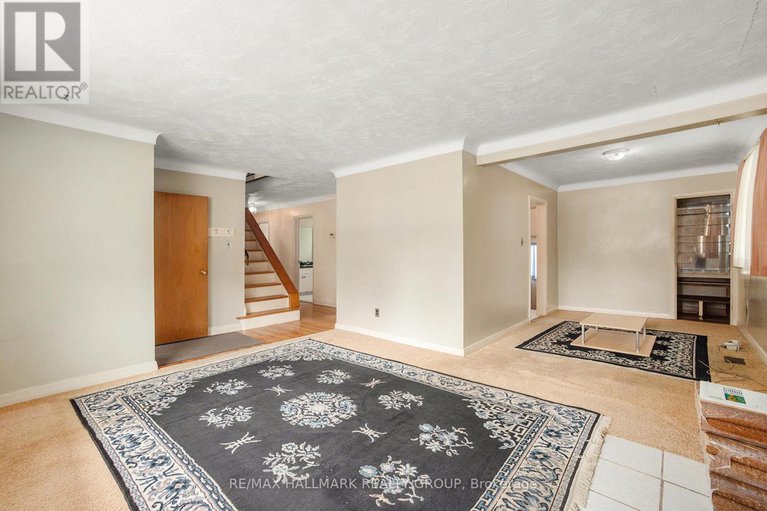 28568796/2375-cheshire-road/parkway-park/ottawa/ontario/K2C1G2_8