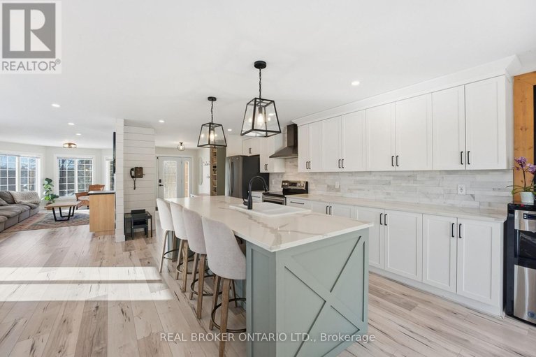 29680902/1391-sutherland-drive/manotick-south-to-roger-stevens/ottawa/ontario/K4M1B3_7