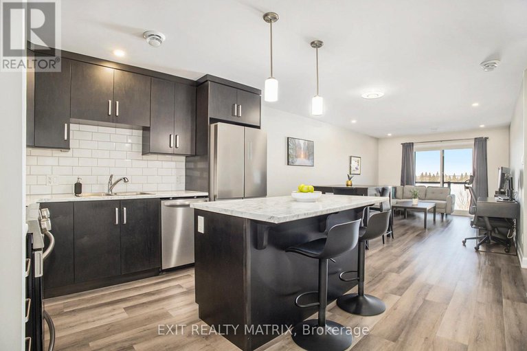 28215957/304-271-belfort-street/embrun/russell/ontario/K0A1W0_7