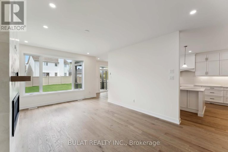 28281768/1361-kitchener-avenue/ellwood/ottawa/ontario/K1V6W1_5