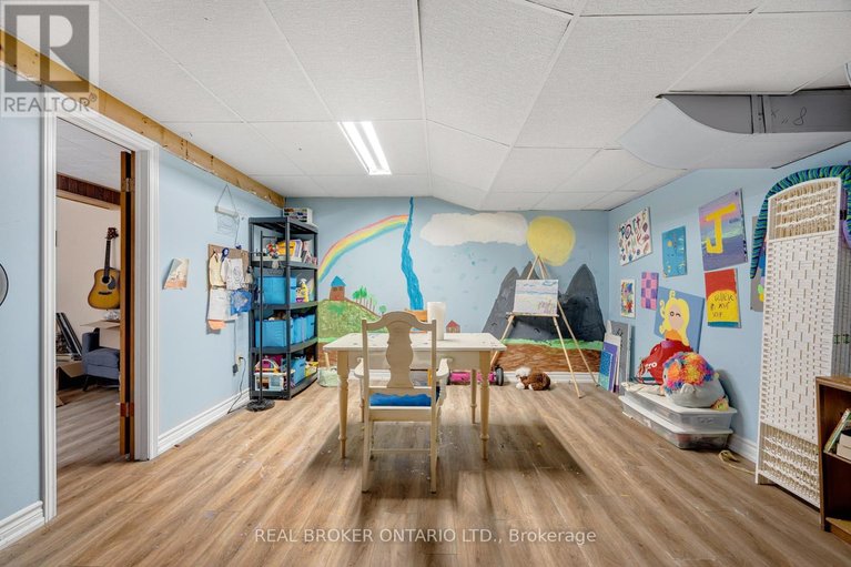 29461292/1-woodland-drive/mcnabbraeside-twps/mcnabbraeside/ontario/K0A1G0_40