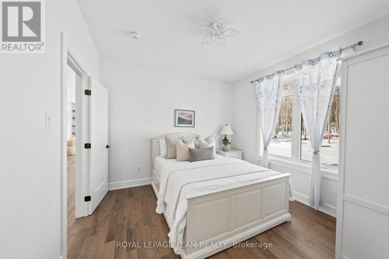 29447129/190-raymond-luhta-crescent/mcnabbraeside-twps/mcnabbraeside/ontario/K7S3G8_53