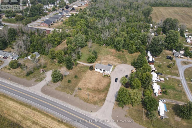 28715412/14977-country-rd-2-road/south-stormont-osnabruck-twp/south-stormont/ontario/K0C1M0_39