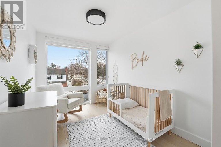 29571259/221-wesley-avenue/westborohampton-park/ottawa/ontario/K1Z7A2_23