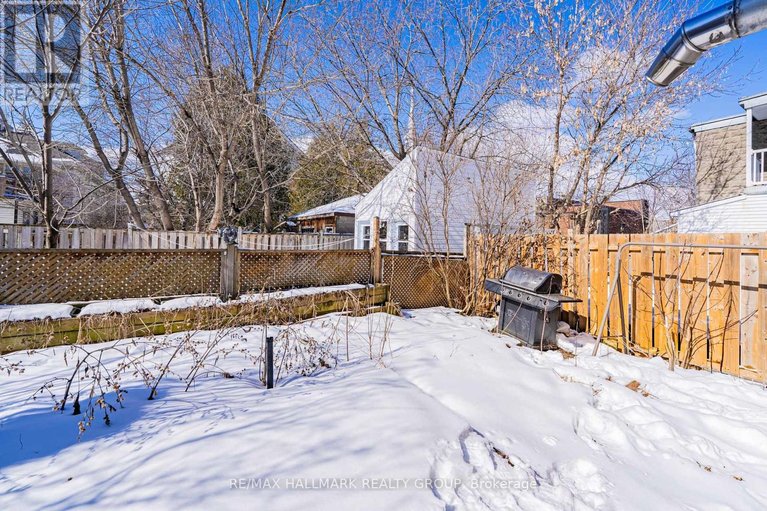 29634636/24-patro-street/lower-town/ottawa/ontario/K1N8B1_23