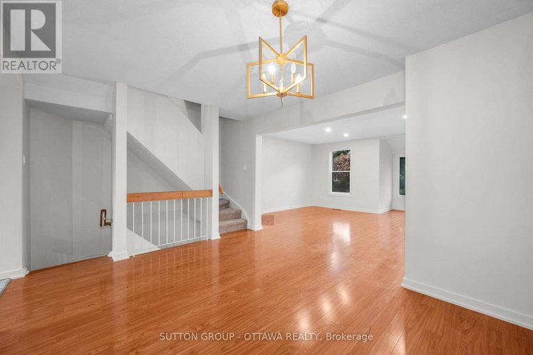28982502/1-marielle-court/fairfield-heights/ottawa/ontario/K2B8P3_7