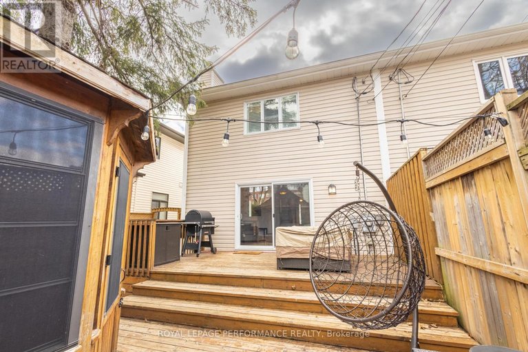 29606719/219-switzer-avenue/westborohampton-park/ottawa/ontario/K1Z7H8_43