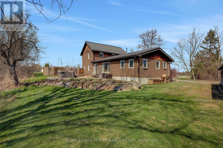 29667695/2666-yorks-corners-road/metcalfe/ottawa/ontario/K0A1V0_36