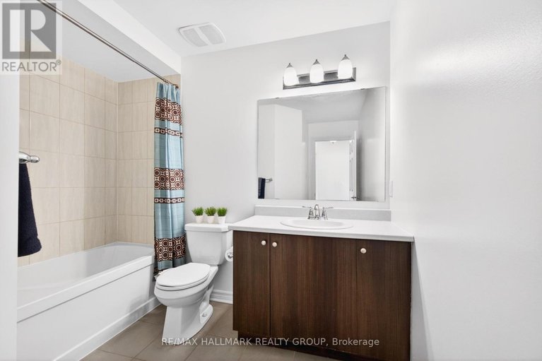 29311915/270-des-soldats-riendeau-street/half-moon-bay/ottawa/ontario/K2J5Z1_28