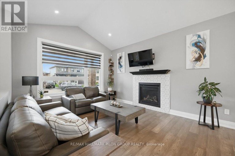 28588517/1243-avignon-street/embrun/russell/ontario/K0A1W0_6