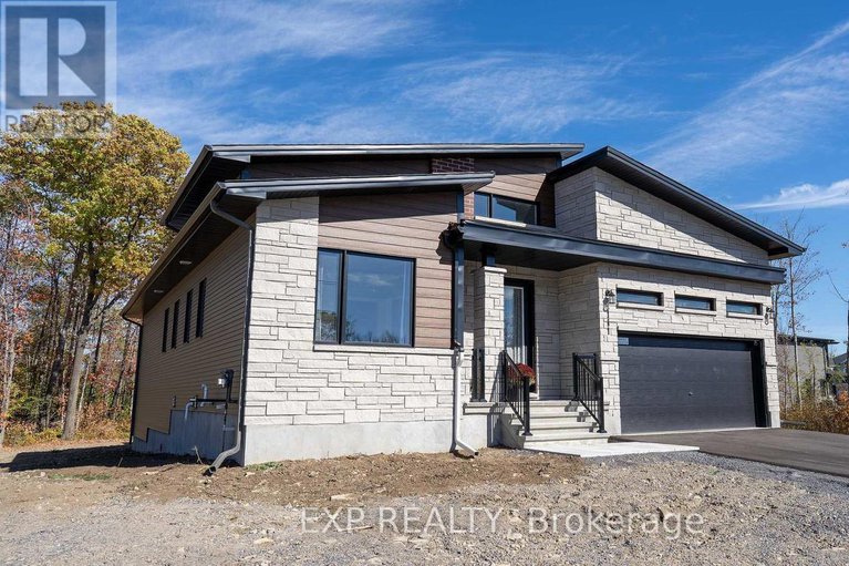 29182003/111-frank-fisher-crescent/mississippi-mills-ramsay-twp/mississippi-mills/ontario/K0A1A0_3