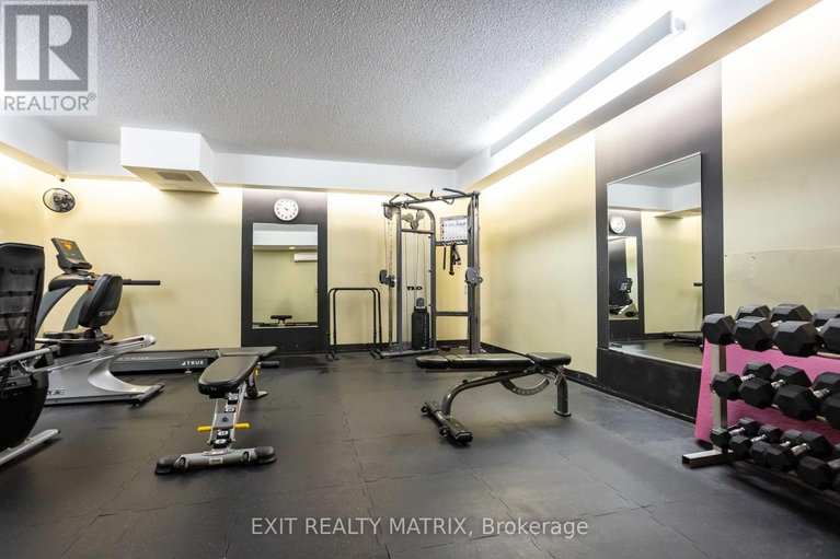 29636684/1007-2759-carousel-crescent/emerald-woodssawmill-creek/ottawa/ontario/K1T2N5_34