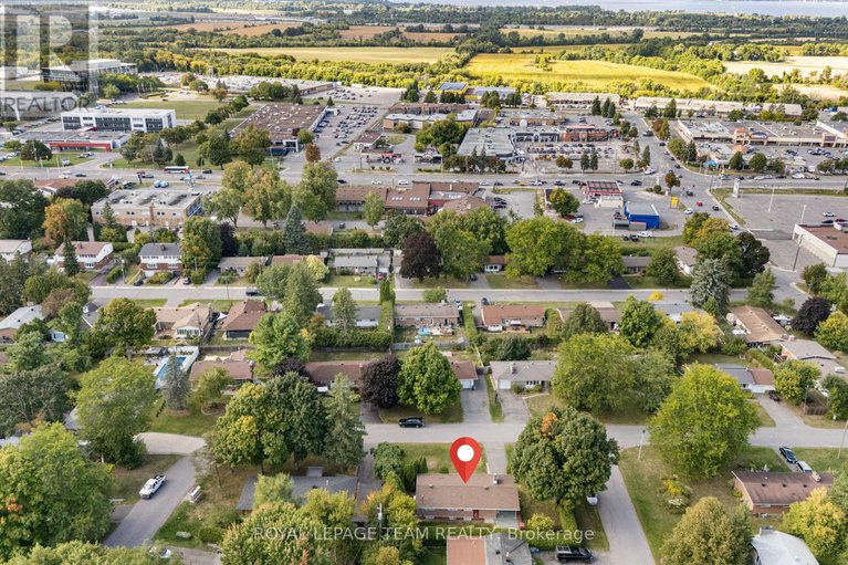 29135223/30-ellery-crescent/lynwood-village/ottawa/ontario/K2H6M6_44