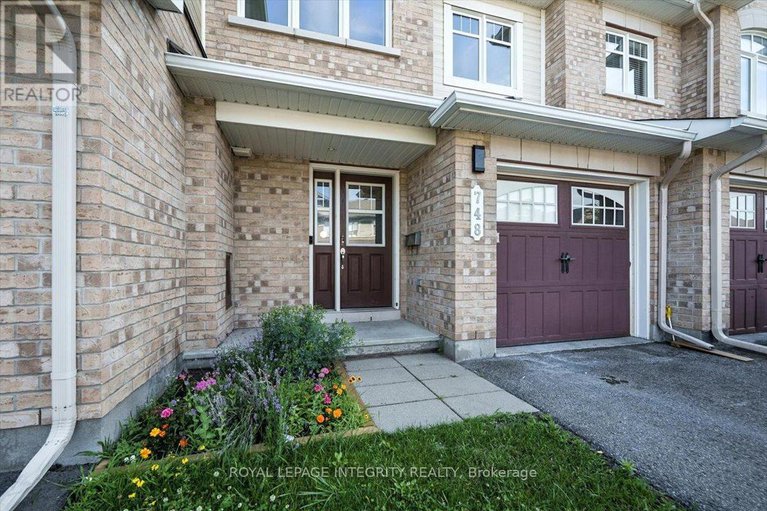 28587957/748-morningstar-way/mer-bleuebradley-estatesanderson-park/ottawa/ontario/K1W0G6_2