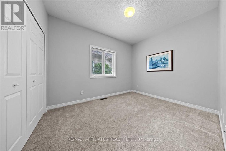 28798162/1147-mulder-avenue/fallingbrookgardenway-south/ottawa/ontario/K4A4G8_29