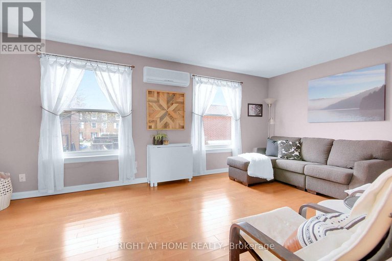 28284390/5-moorside-private/carleton-heights/ottawa/ontario/K2C3P4_17