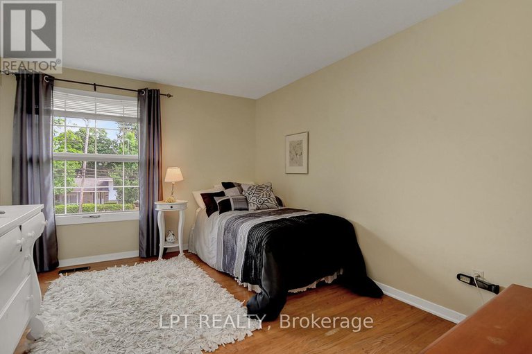 28766287/3008-mccarthy-road/riverside-park-south/ottawa/ontario/K1V8K8_25