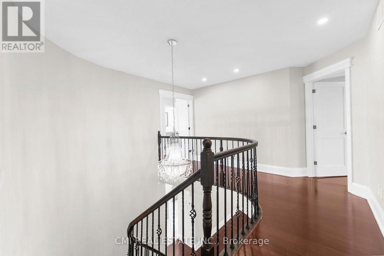 29026249/2172-valenceville-crescent/avalon-east/ottawa/ontario/K4A4K4_23
