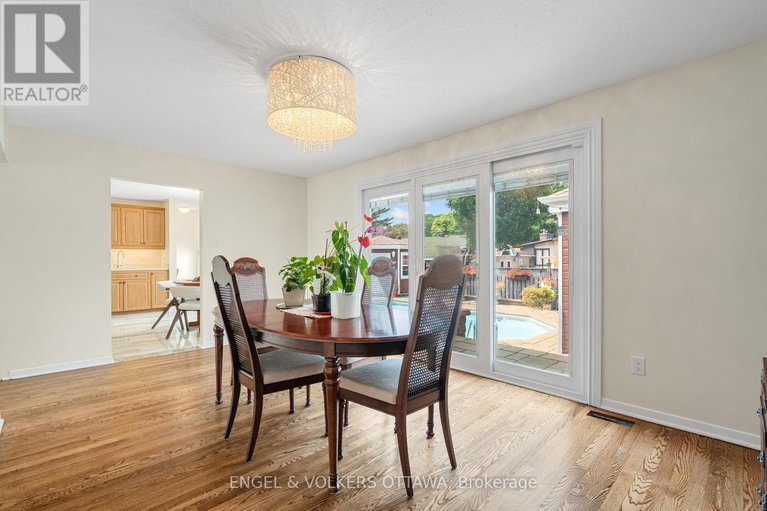 28957862/16-benson-street/borden-farmstewart-farmcarleton-heightsparkwood-hills/ottawa/ontario/K2E5J5_13
