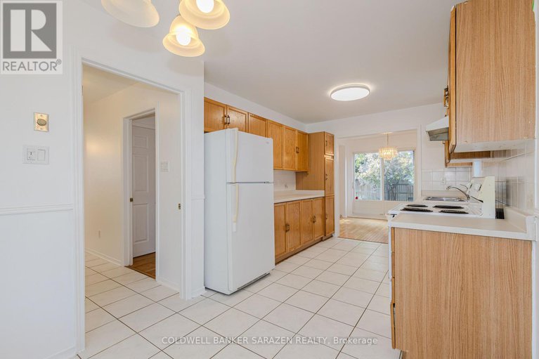 28624052/2833-mozart-court/emerald-woodssawmill-creek/ottawa/ontario/K1T2P6_14