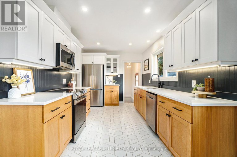 28970777/1317-ferguson-street/bel-air-heights/ottawa/ontario/K2C2K5_9