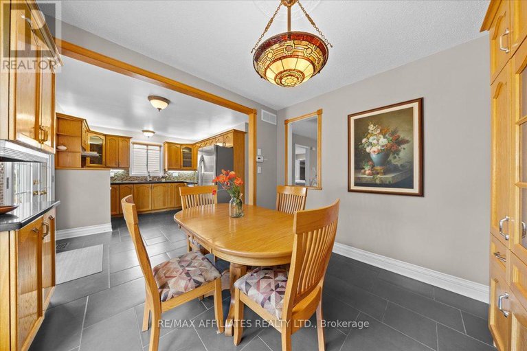 28623558/1694-toulouse-crescent/orleanssunridge/ottawa/ontario/K1C6K3_13