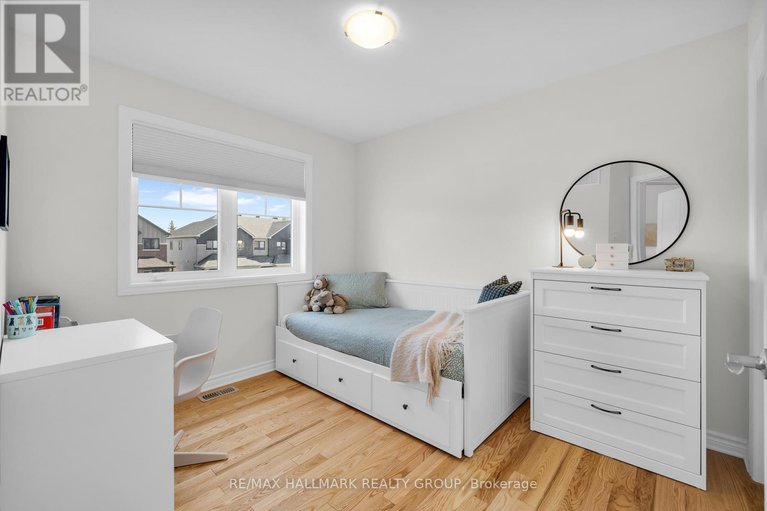 28811432/617-fisher-street/north-grenville-twp-kemptville-south/north-grenville/ontario/K0G1J0_33
