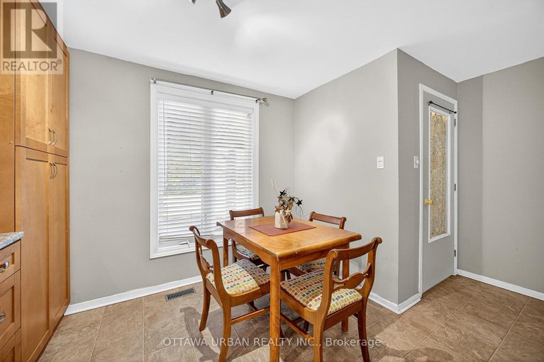 29002316/7986-decarie-drive/orleans-wood/ottawa/ontario/K1C2C4_7