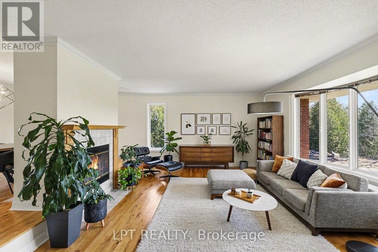 29665088/8297-nashdale-drive/osgoode-twp-north-of-reg-rd-6/ottawa/ontario/K0A2P0_8