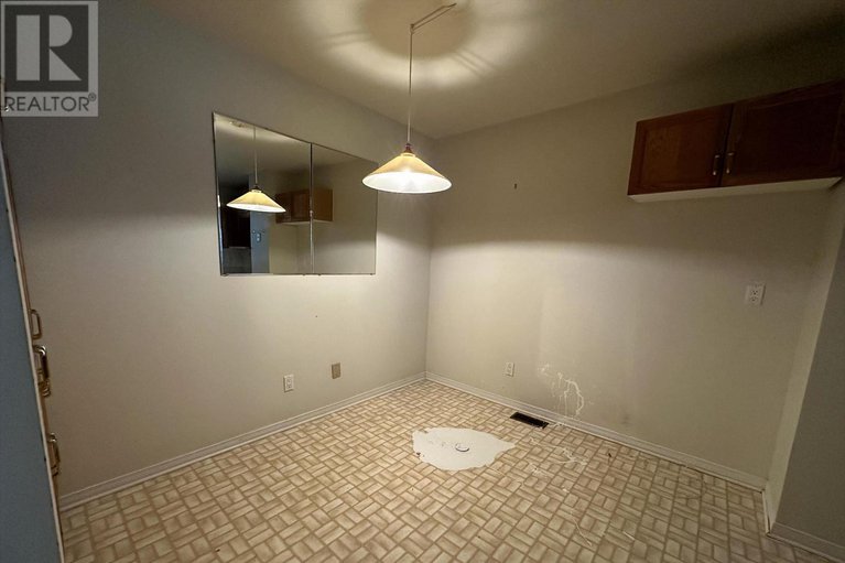 28832918/5-roblyn-way/barrhaven-east/ottawa/ontario/K2G5Z4_12