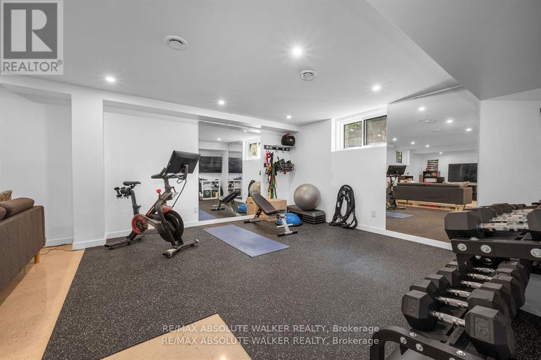 28803898/107-joshua-street/mer-bleuebradley-estatesanderson-park/ottawa/ontario/K1W0A2_28