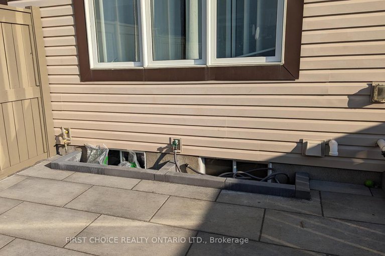 29367169/622-bluegill-avenue/half-moon-bay/ottawa/ontario/K2J5Y8_22