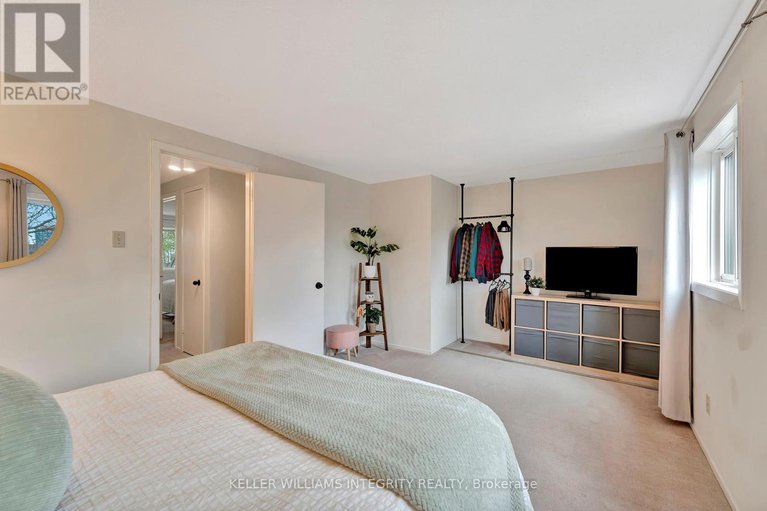 28487688/c-6-offenbach-lane/centrepointe/ottawa/ontario/K2G4Z5_19