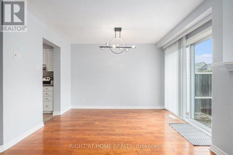 28489220/352-selene-way/avalon-east/ottawa/ontario/K4A0G6_9