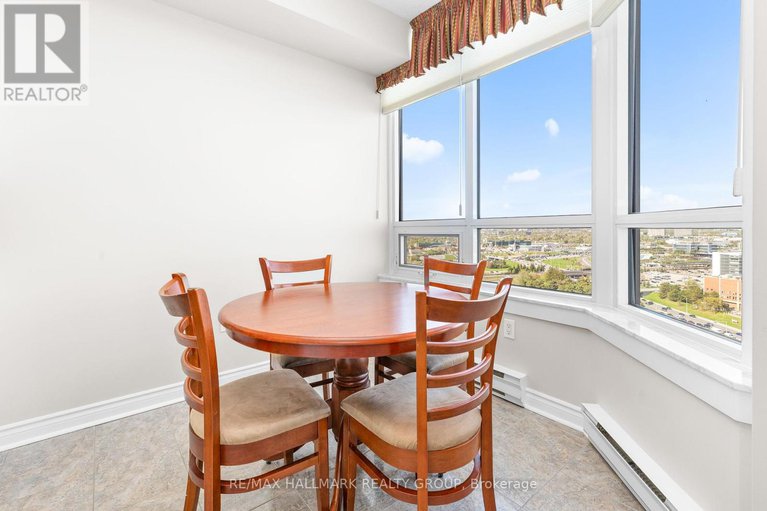 29018589/2403-1480-riverside-drive/riverview-park/ottawa/ontario/K1G5H2_12