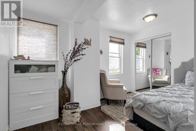 28536713/149-dominion-street-s/alexandria/north-glengarry/ontario/K0C1A0_24